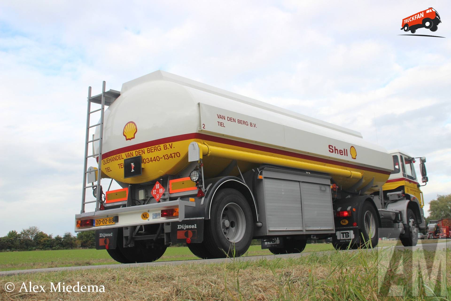 Van den Dijssel VD-22000-ST