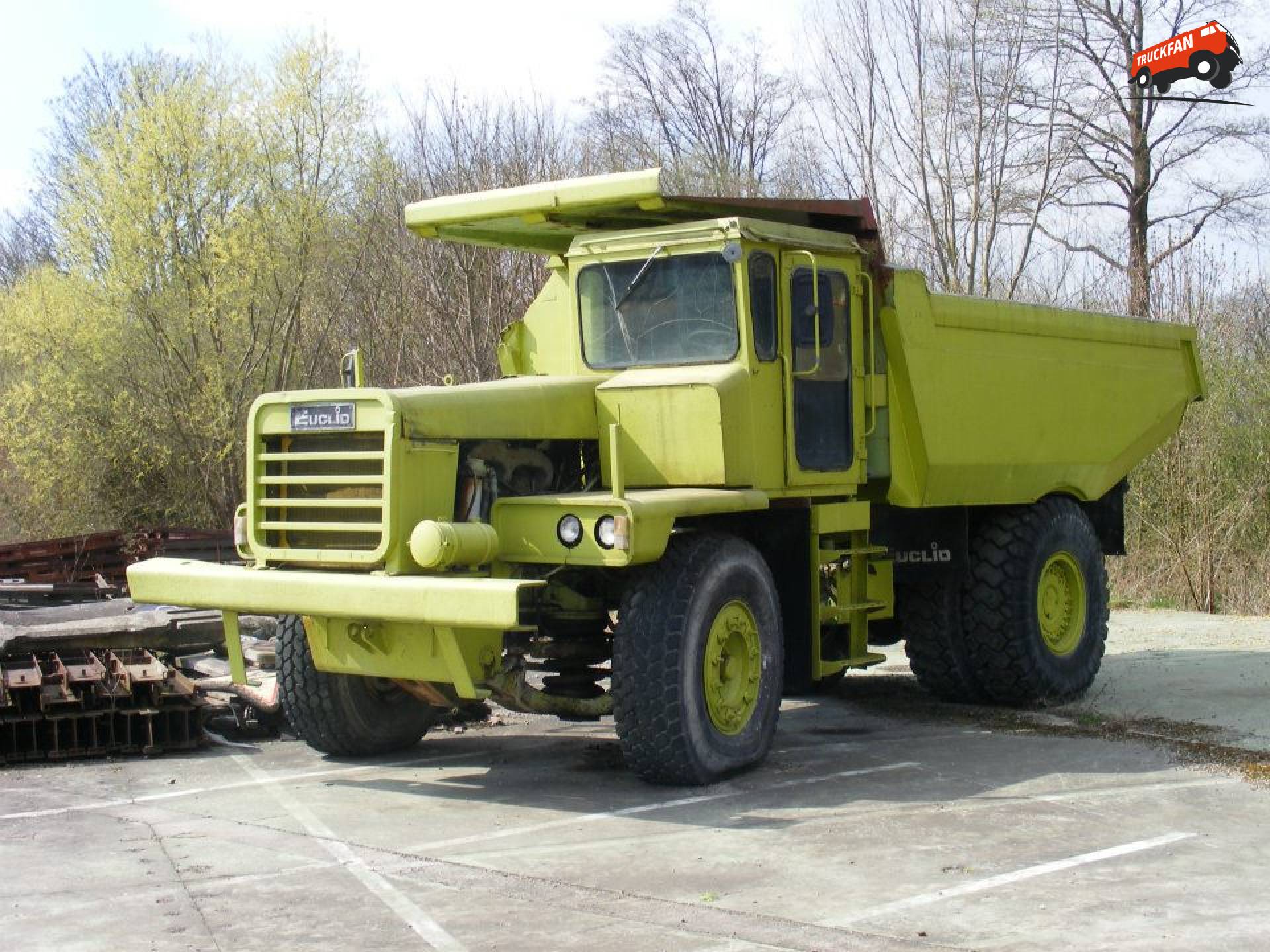 Euclid R22 1964 Euclid R22 Dump Truck