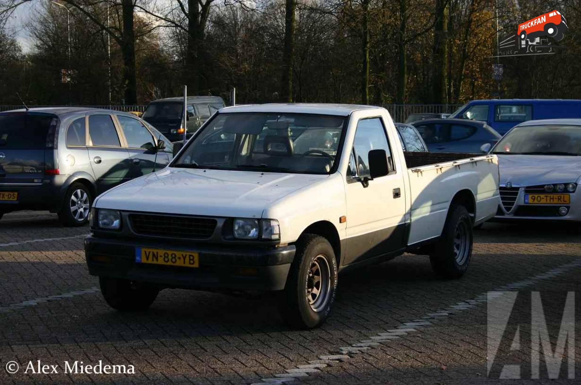 Opel Campo