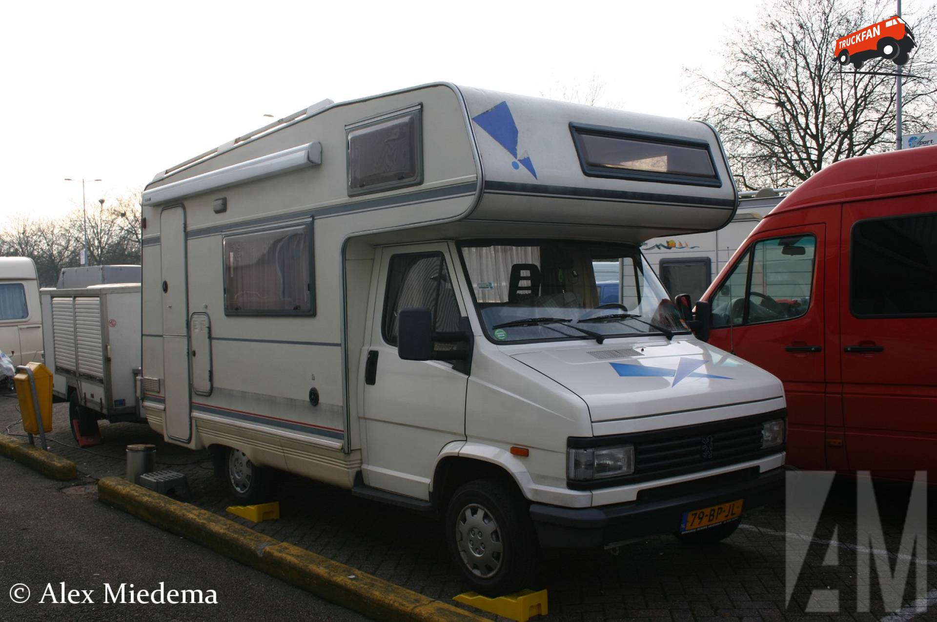 Peugeot J5