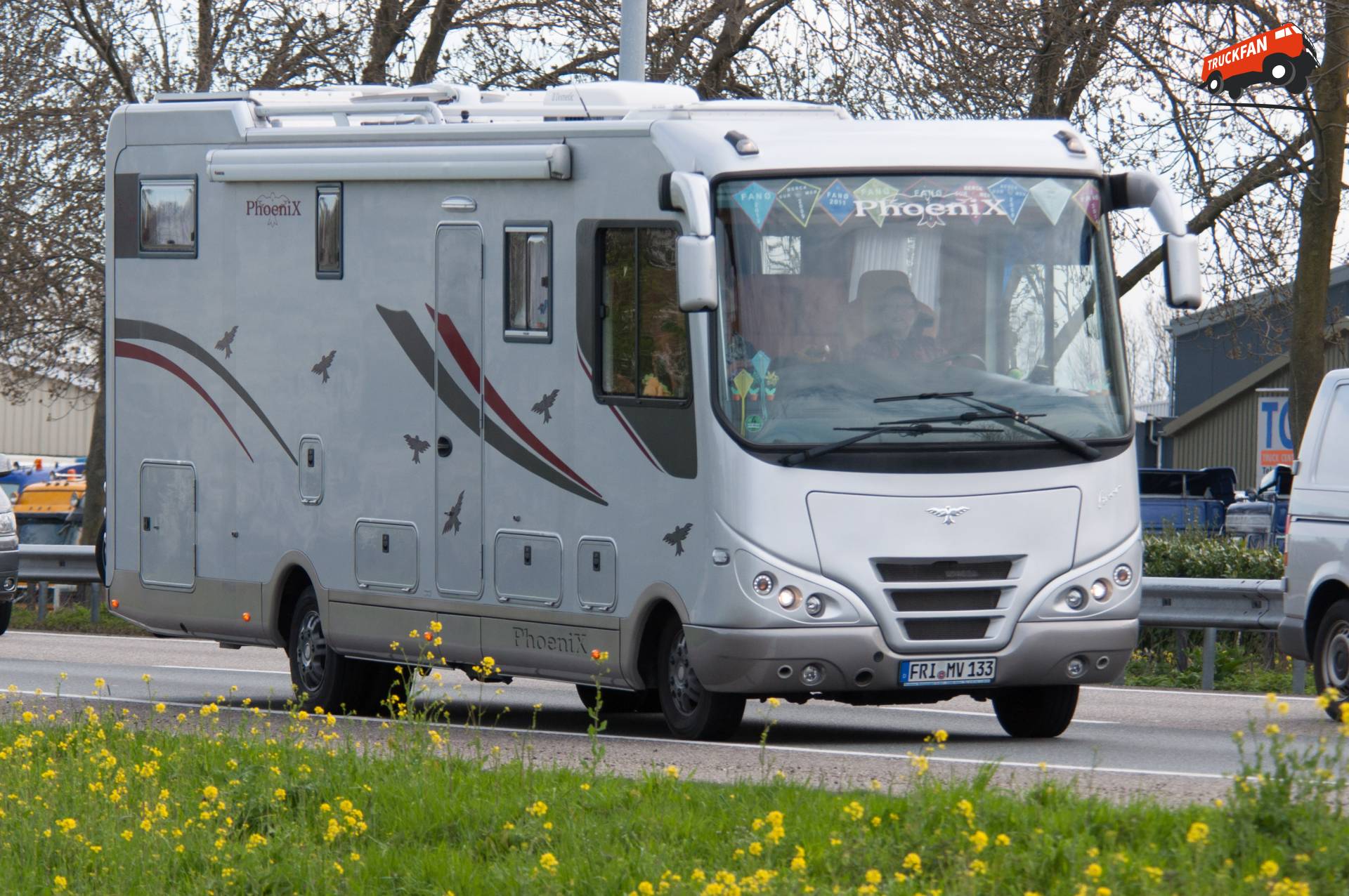 Foto Phoenix camper 1048829 TruckFan