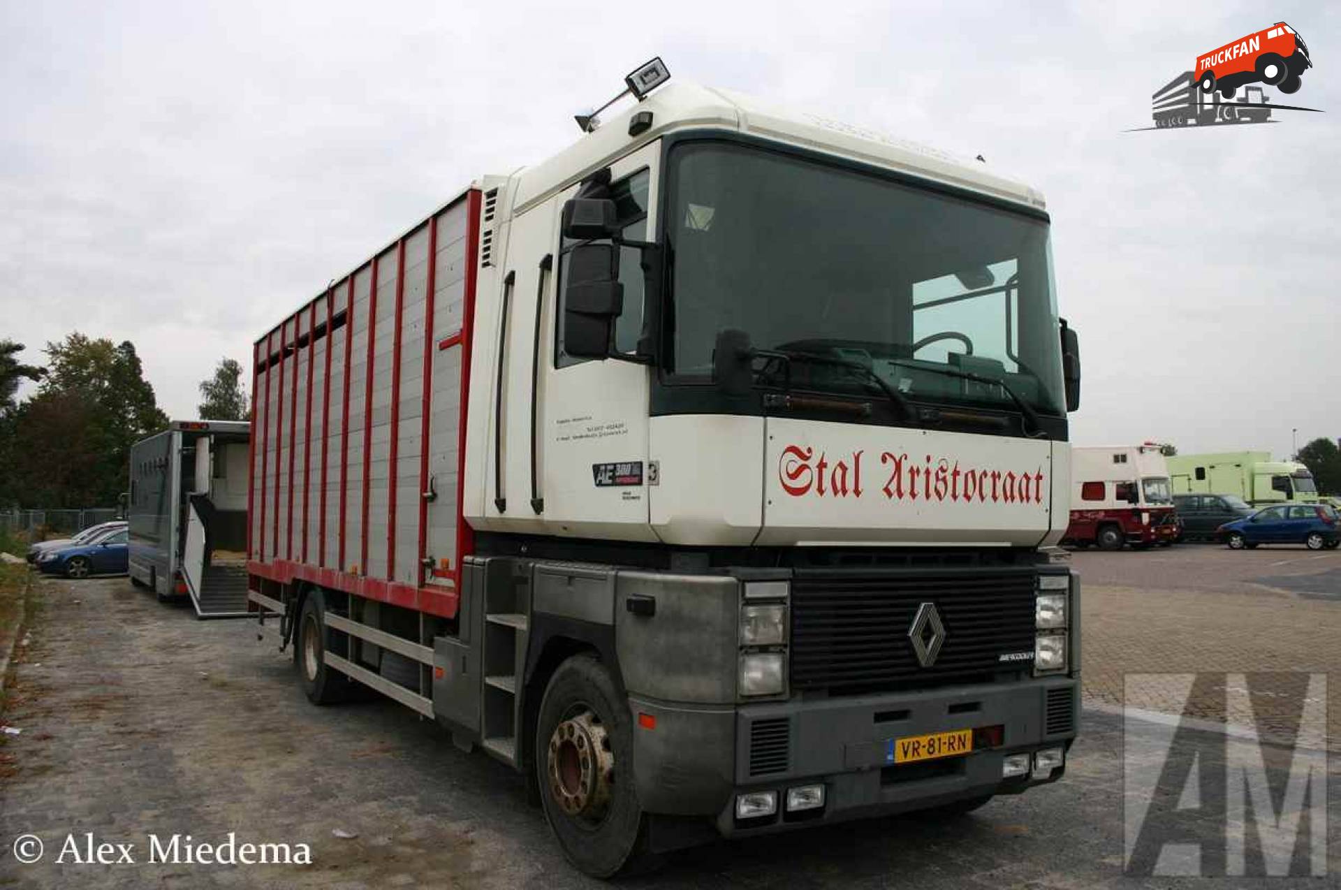 Renault AE (Magnum 1st gen)