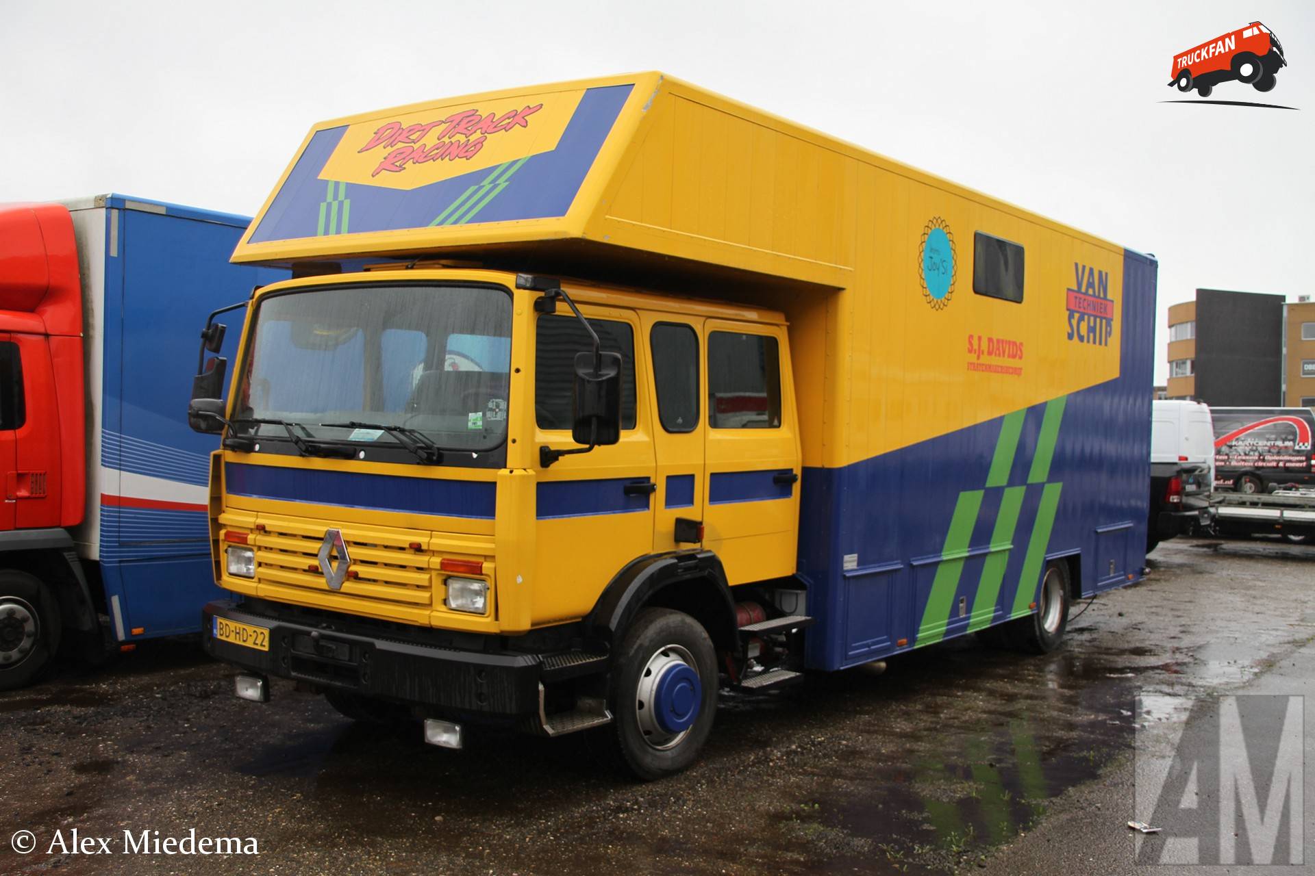 Foto Renault Midliner #1556076 - TruckFan