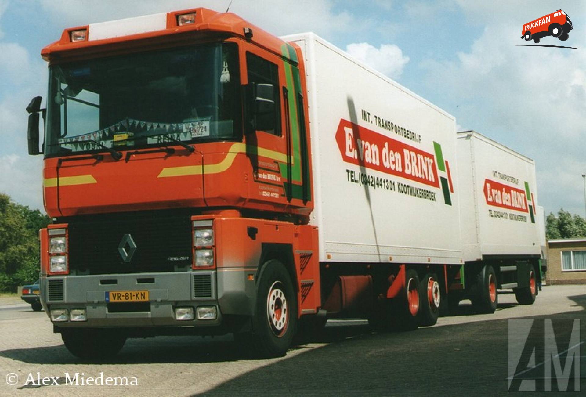 Renault AE (Magnum 1st gen)
