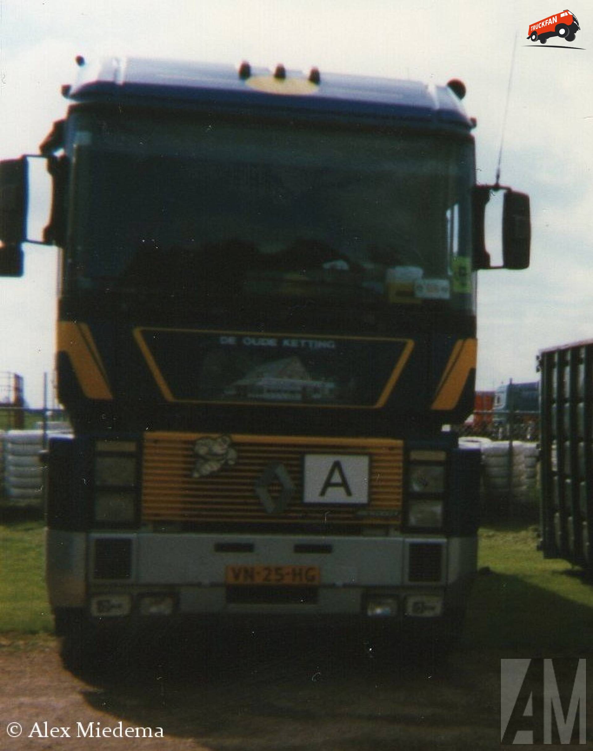 Renault AE (Magnum 1st gen)
