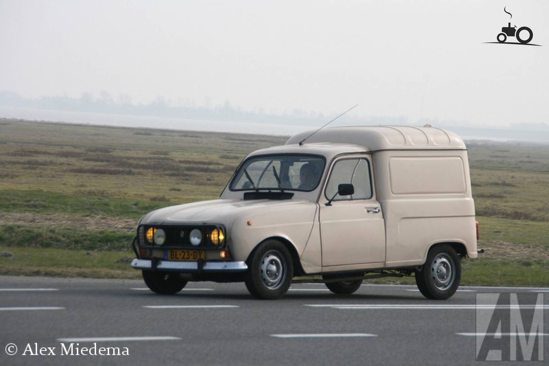 Renault 4