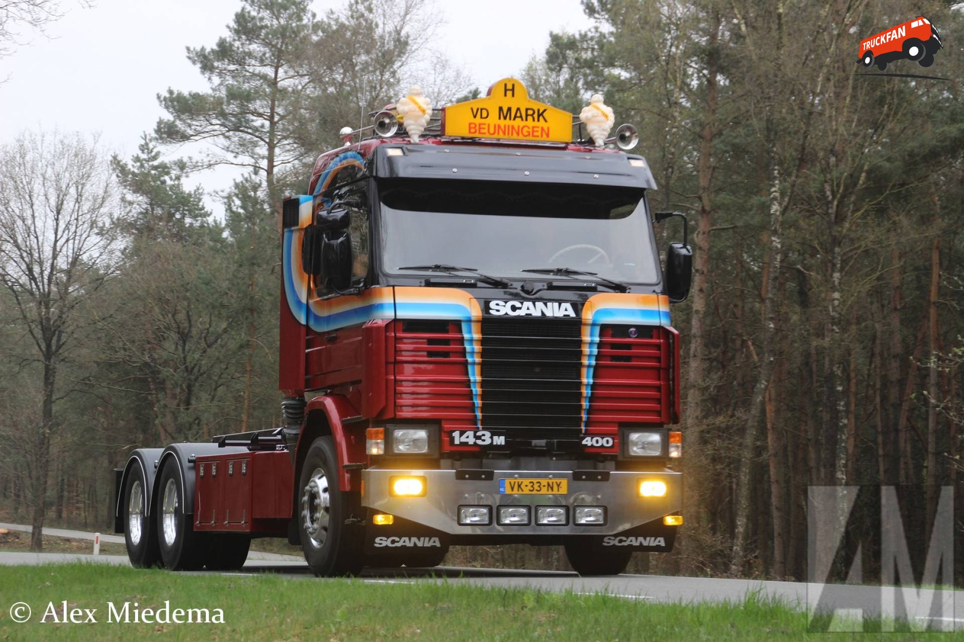 Scania 143