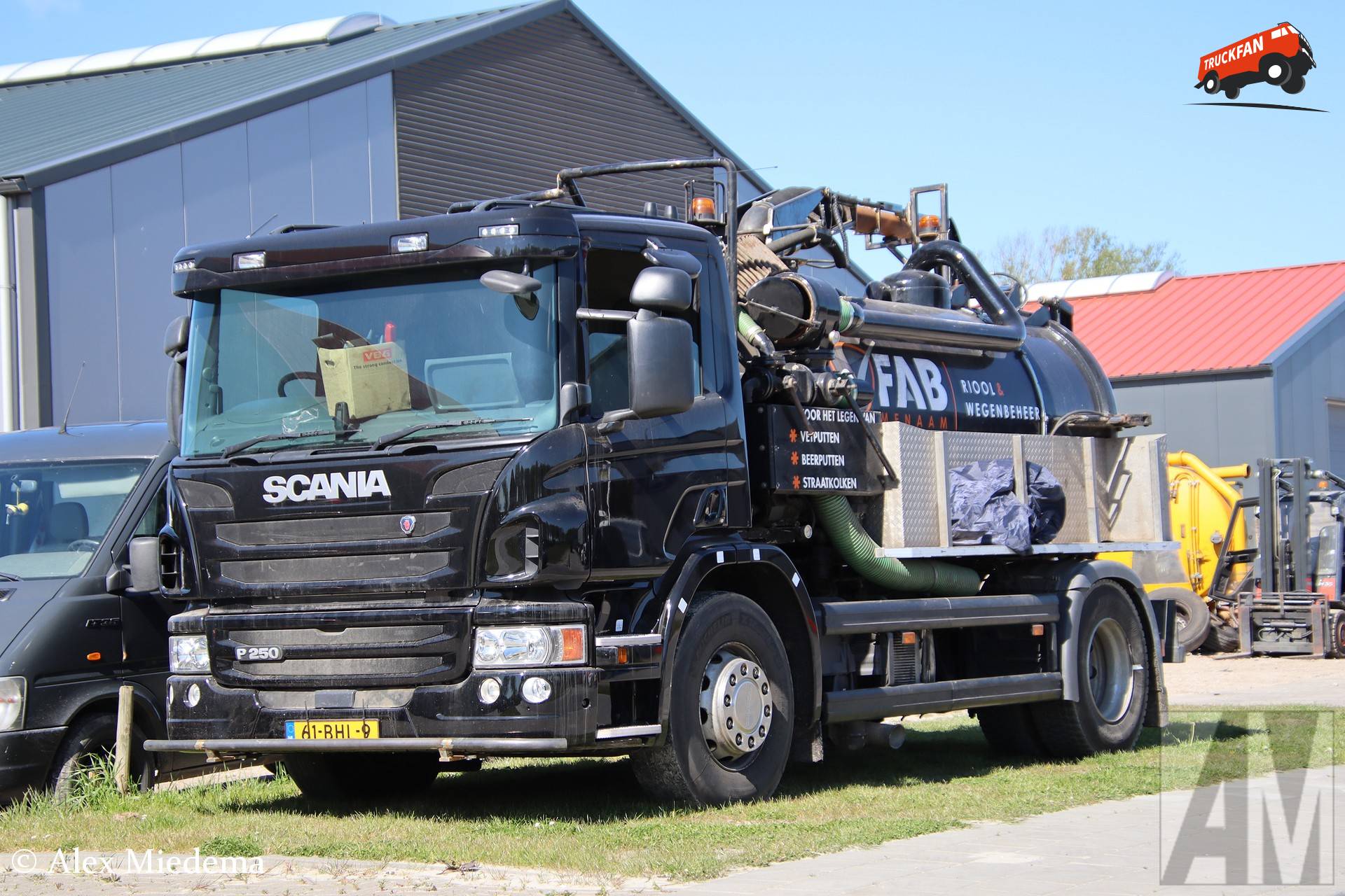 Scania P250