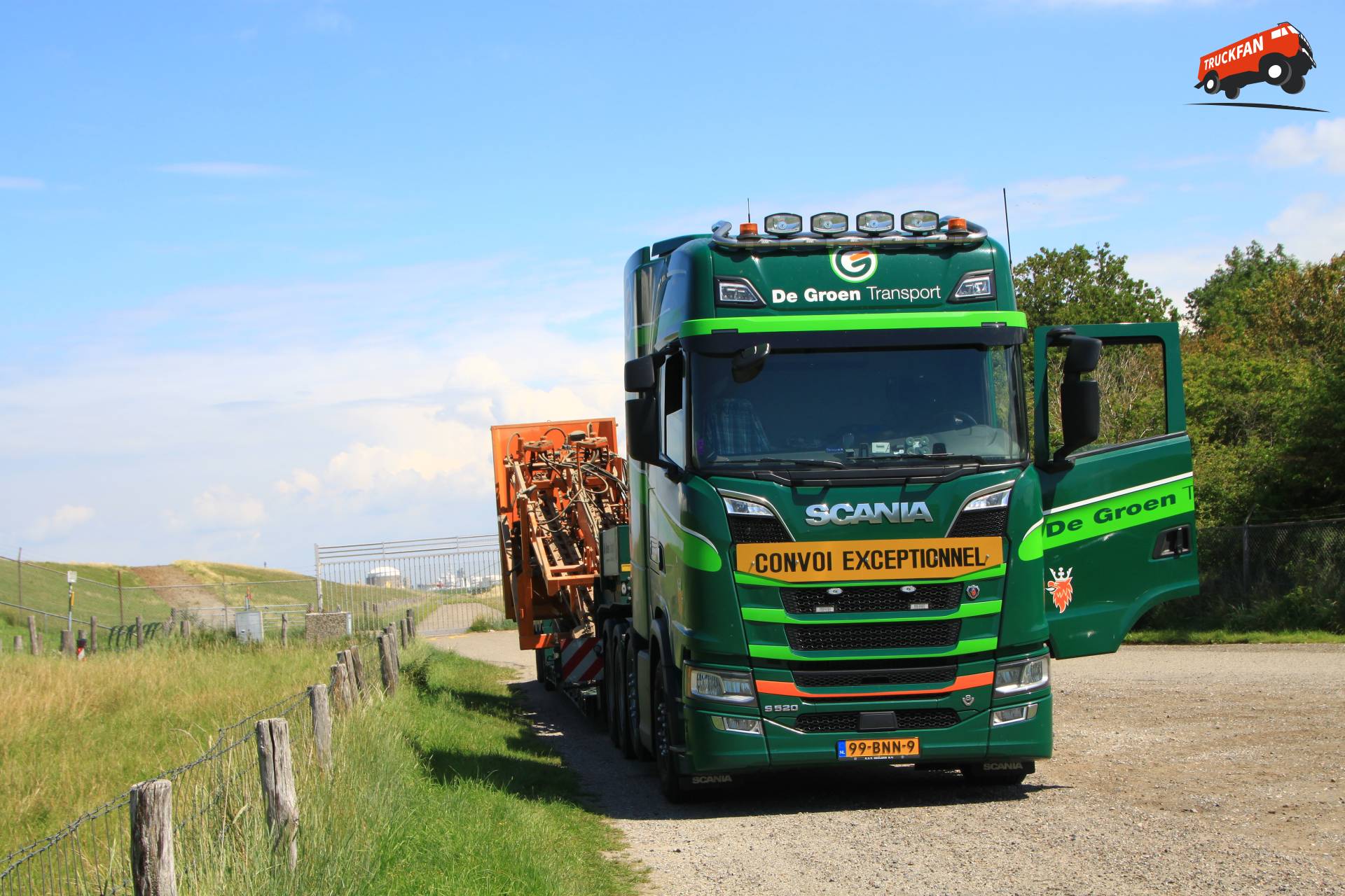 Foto Scania S520 #1361398 - TruckFan