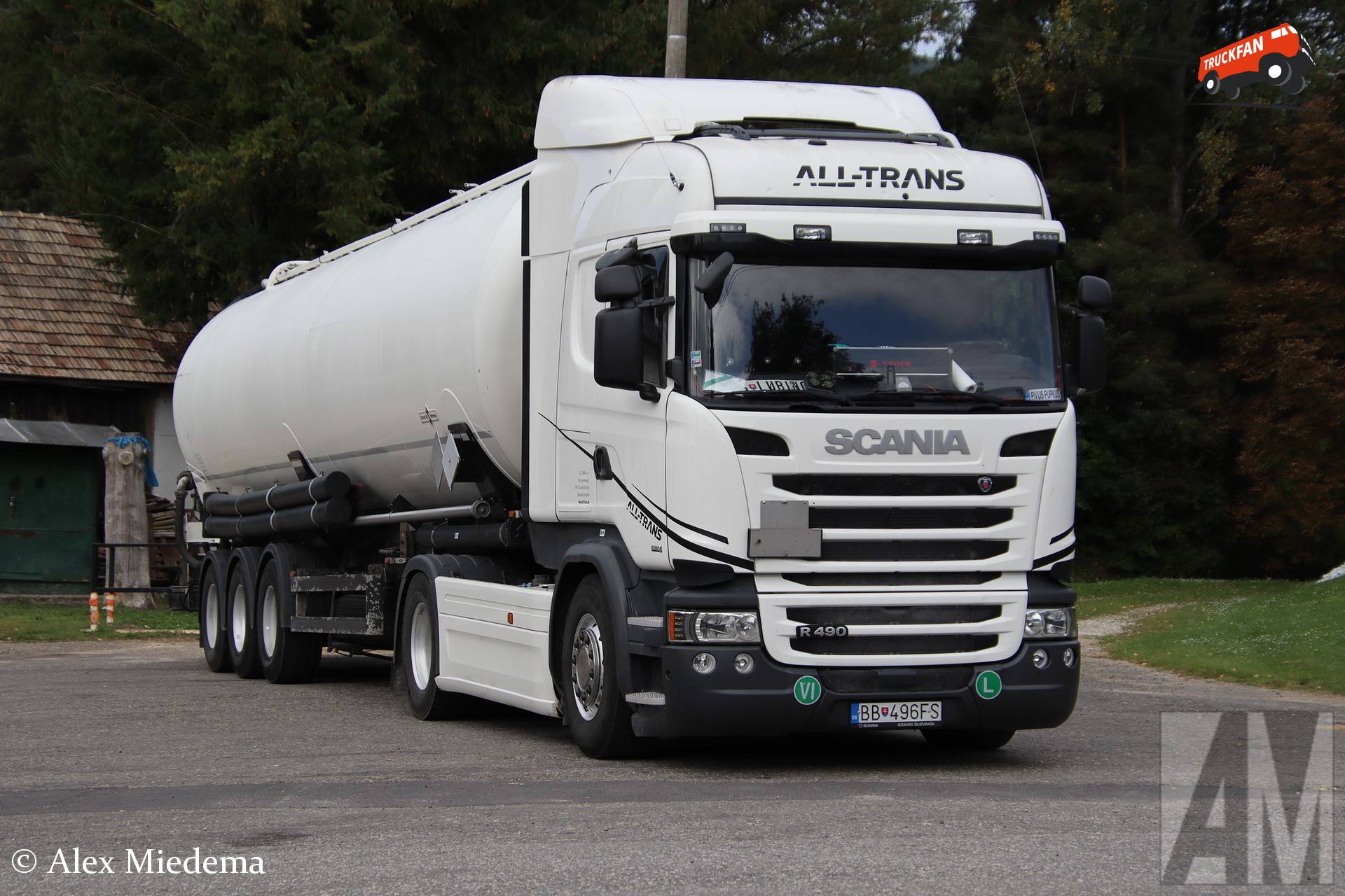 Scania R490