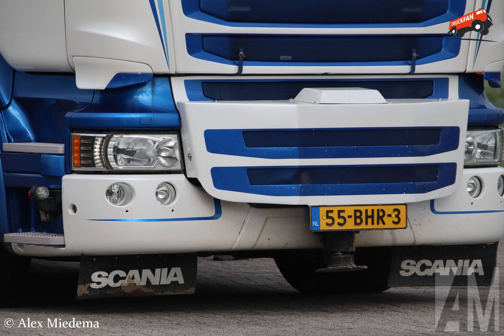 Scania R490