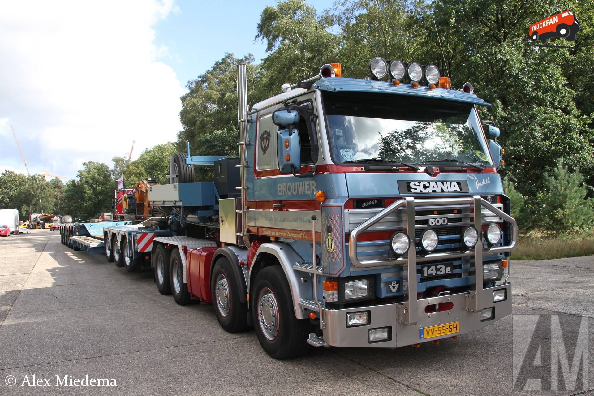 Scania 143