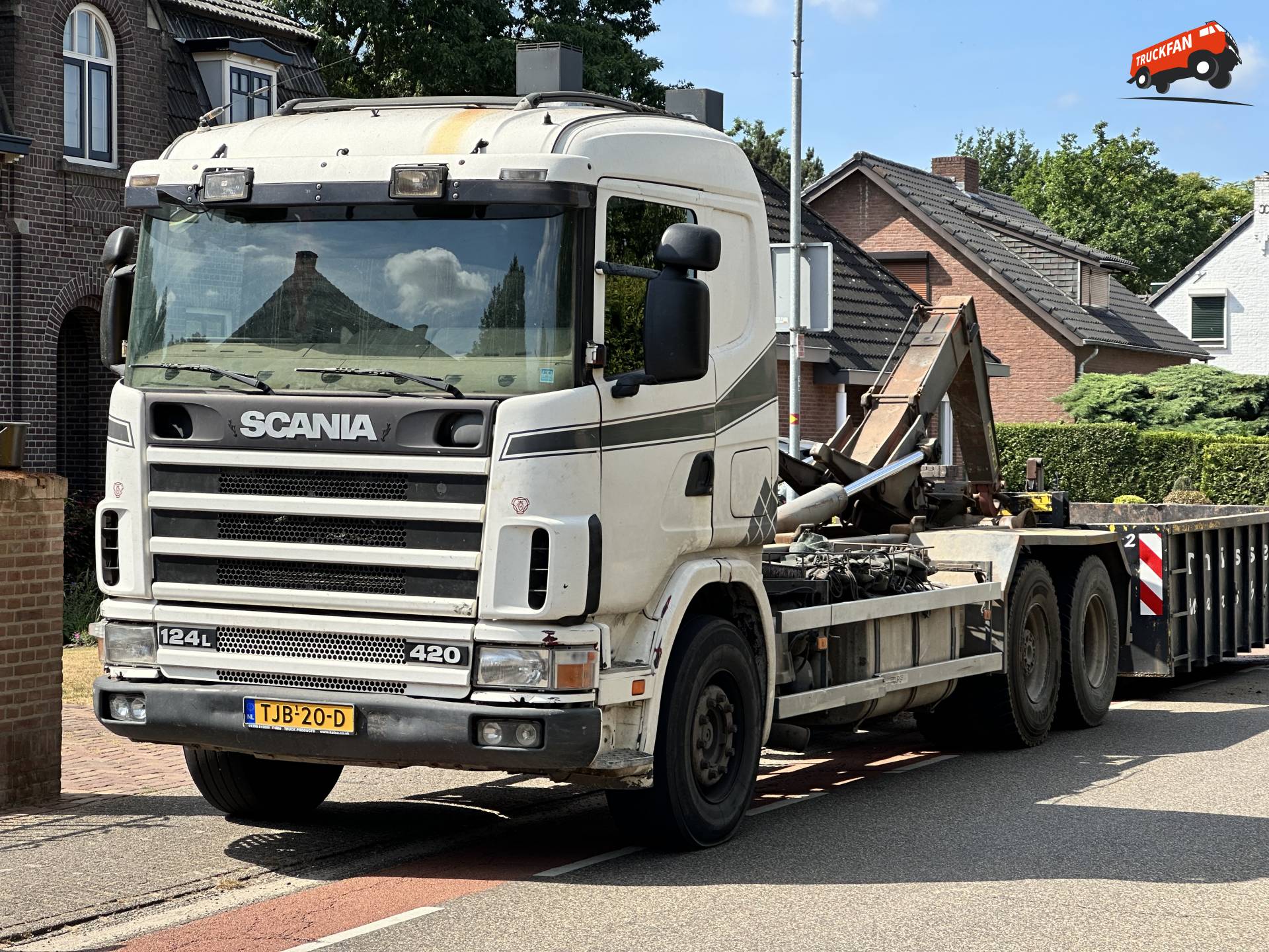 Scania 124