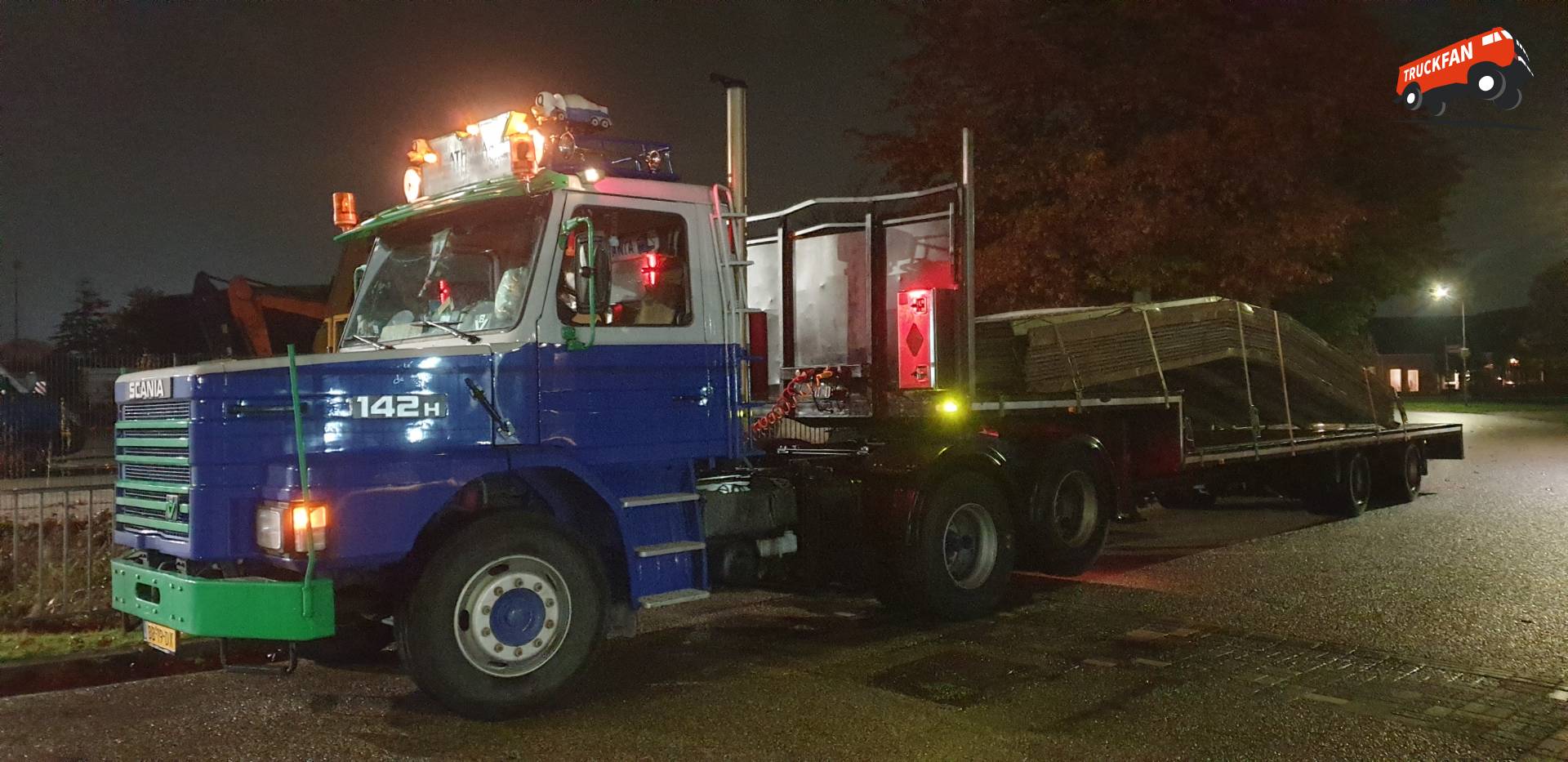 Scania T142