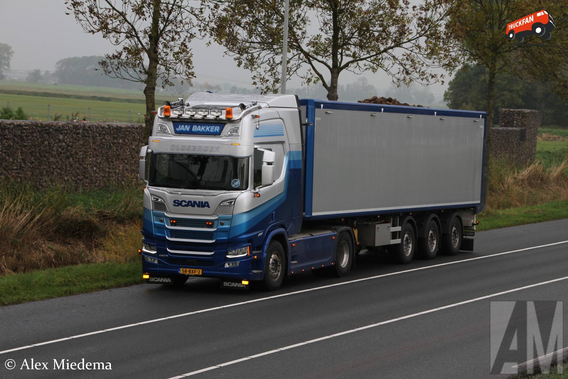 Scania 460R