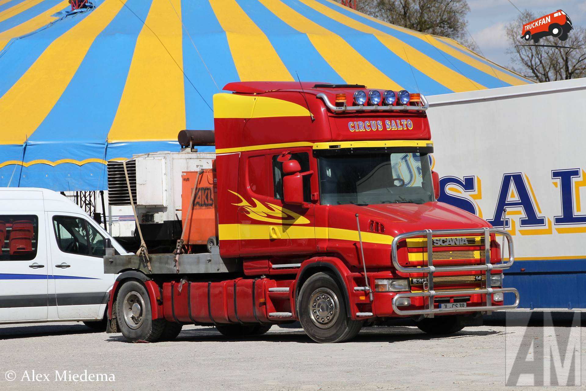 Scania T144