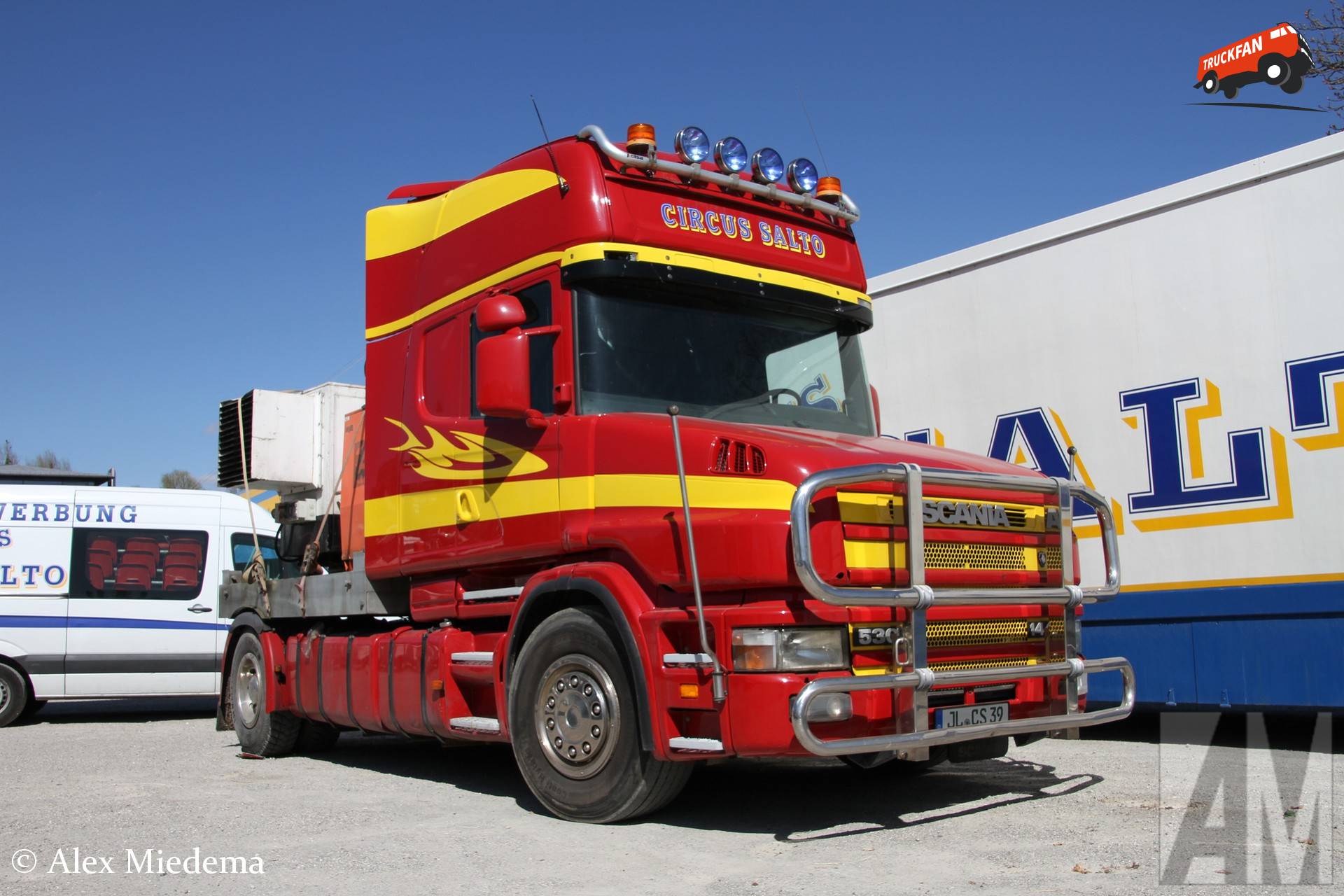 Scania T144