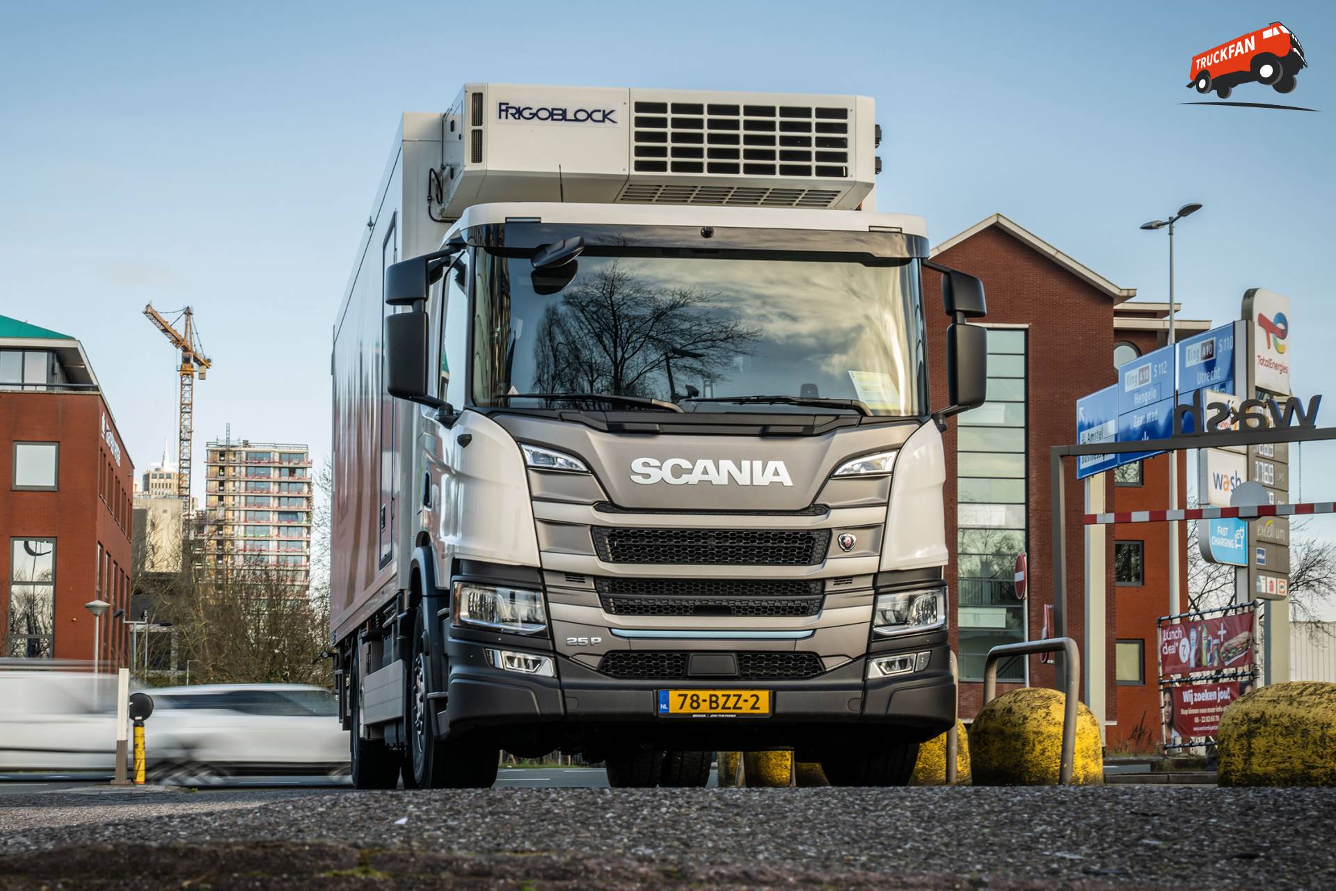 Scania 25P