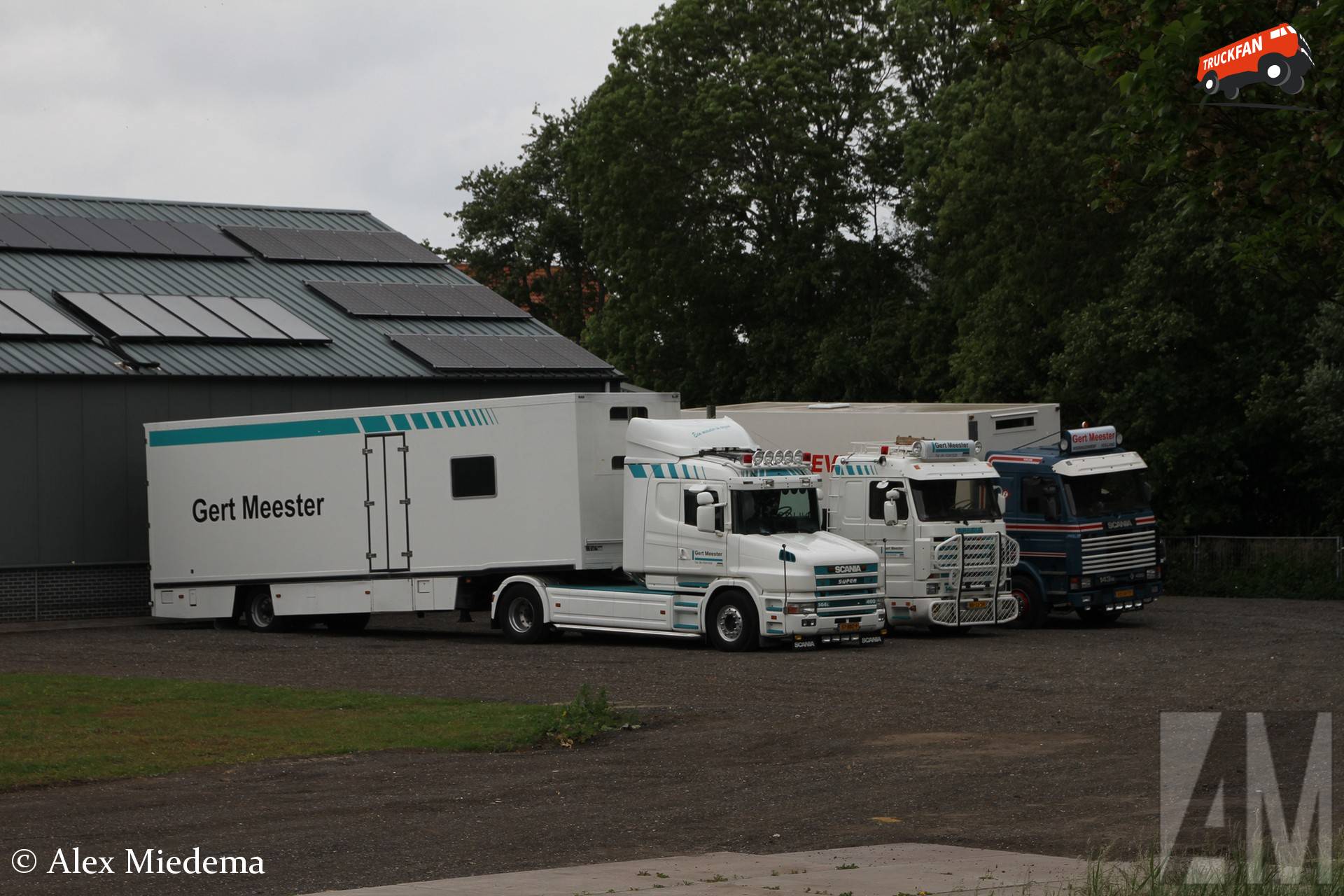 Scania T144