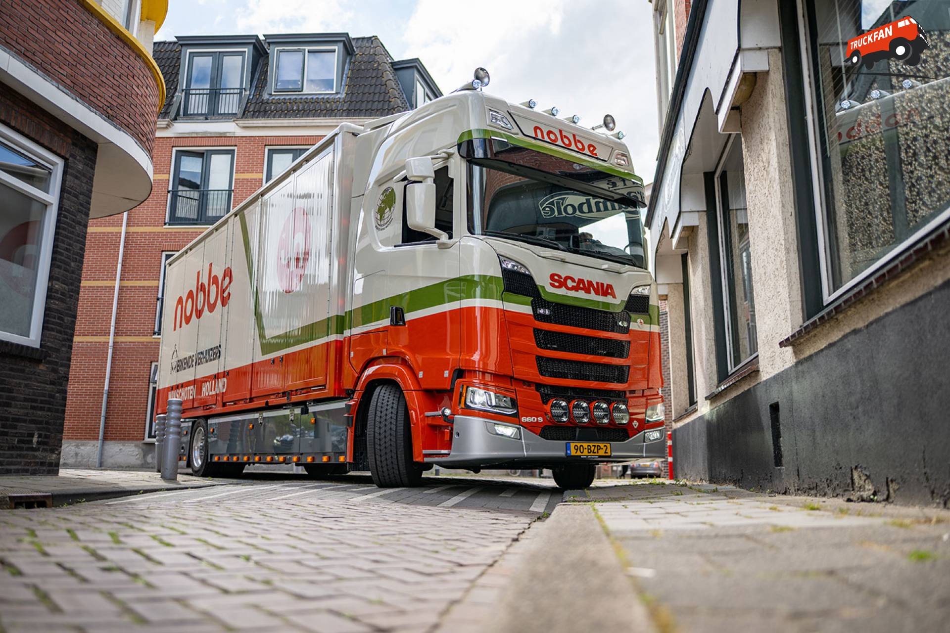 Scania 660S