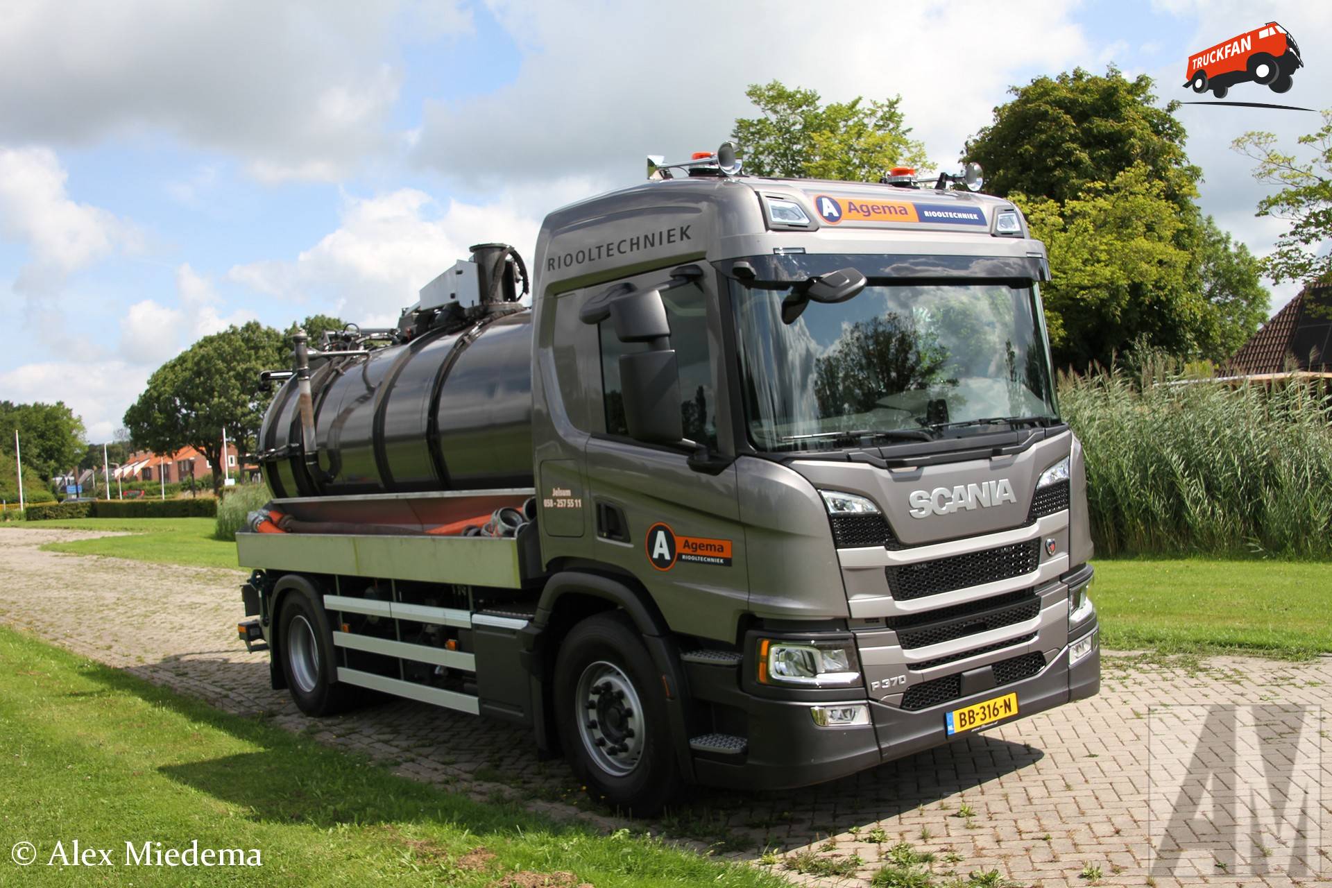 Scania P370