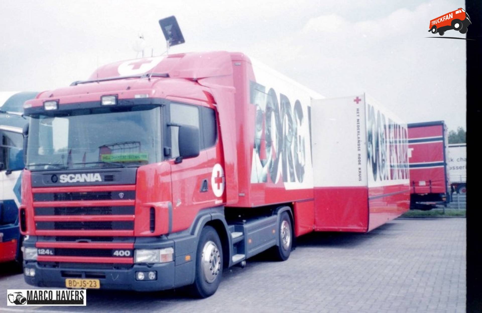 Foto Scania 124 van Rode Kruis - TruckFan