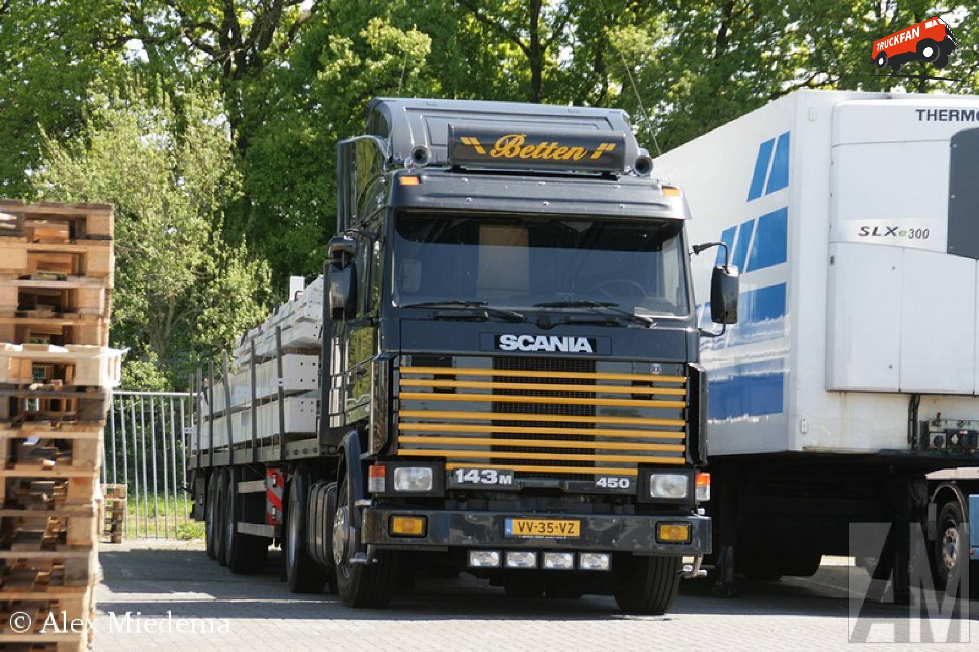 Scania 143