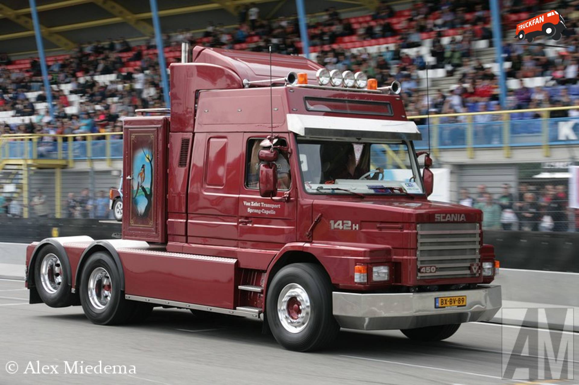 Foto Scania T142 van Transportbedrijf Gebrs. Van Zelst B.V. - TruckFan