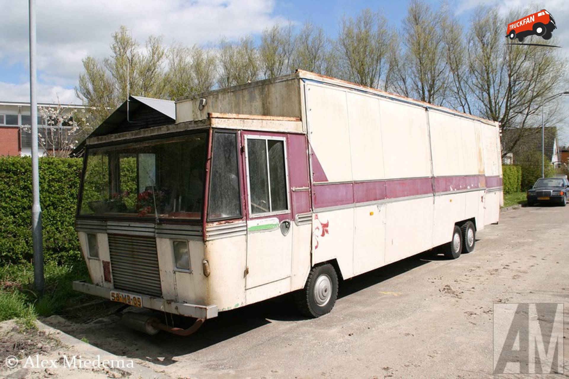 Spijkstaal rijdende winkel