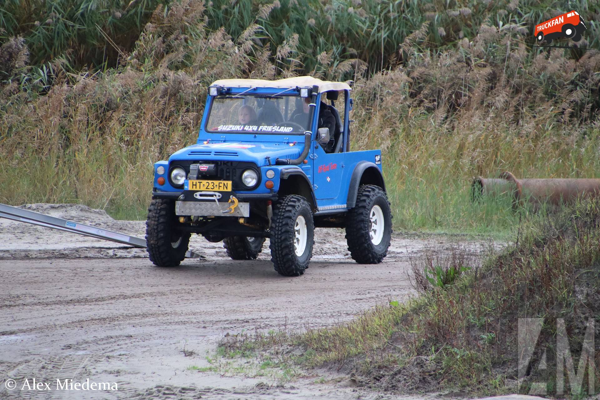 Suzuki LJ