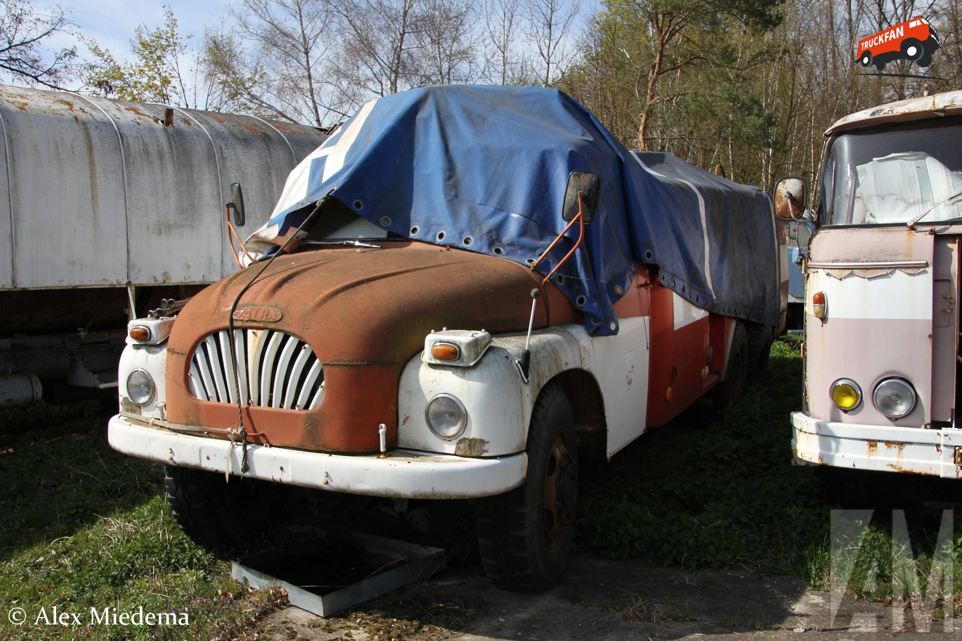 Tatra T138