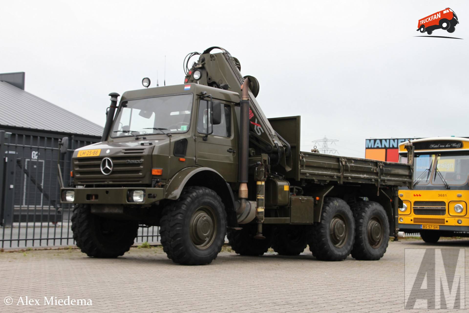 Unimog U2450L