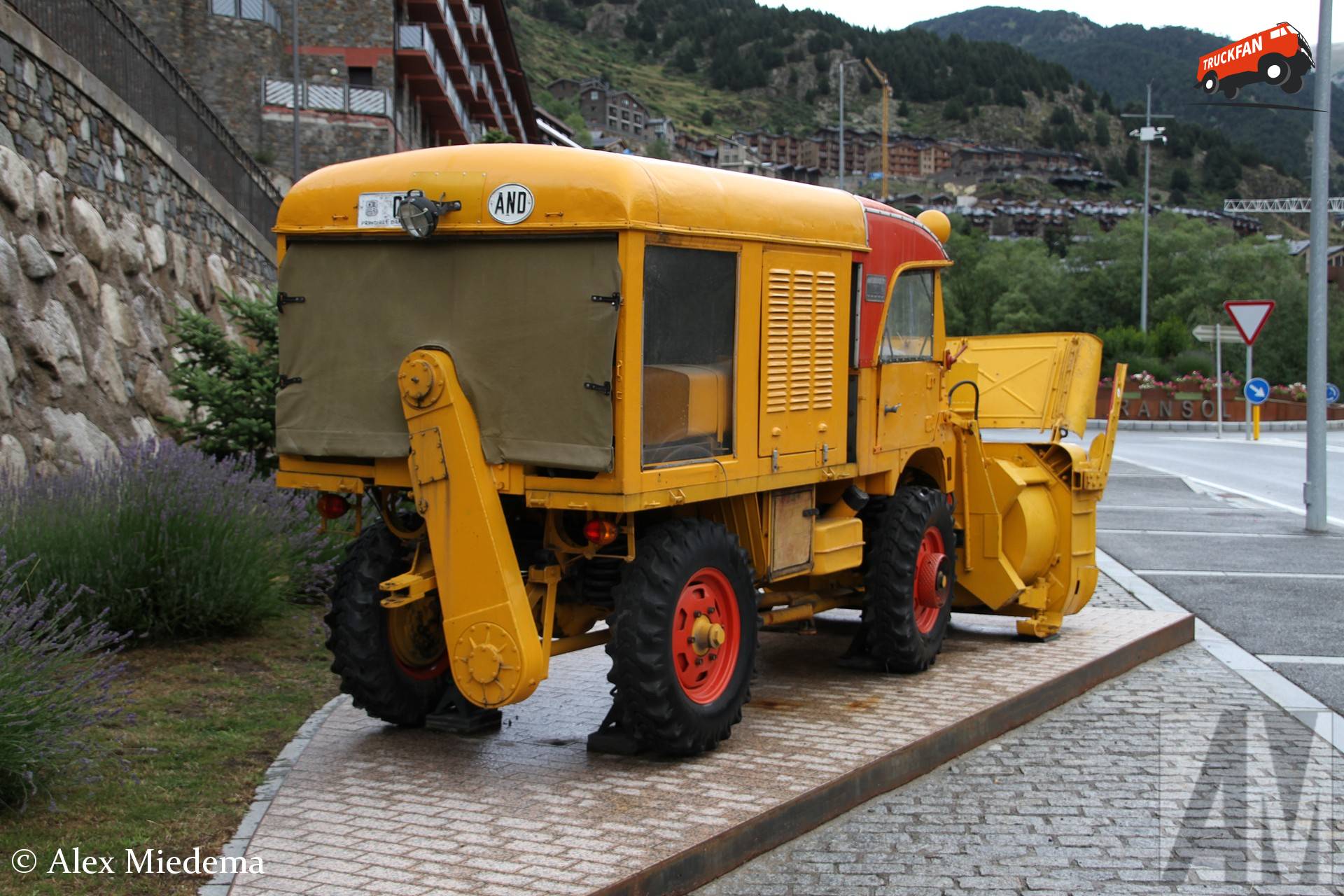 Unimog U90