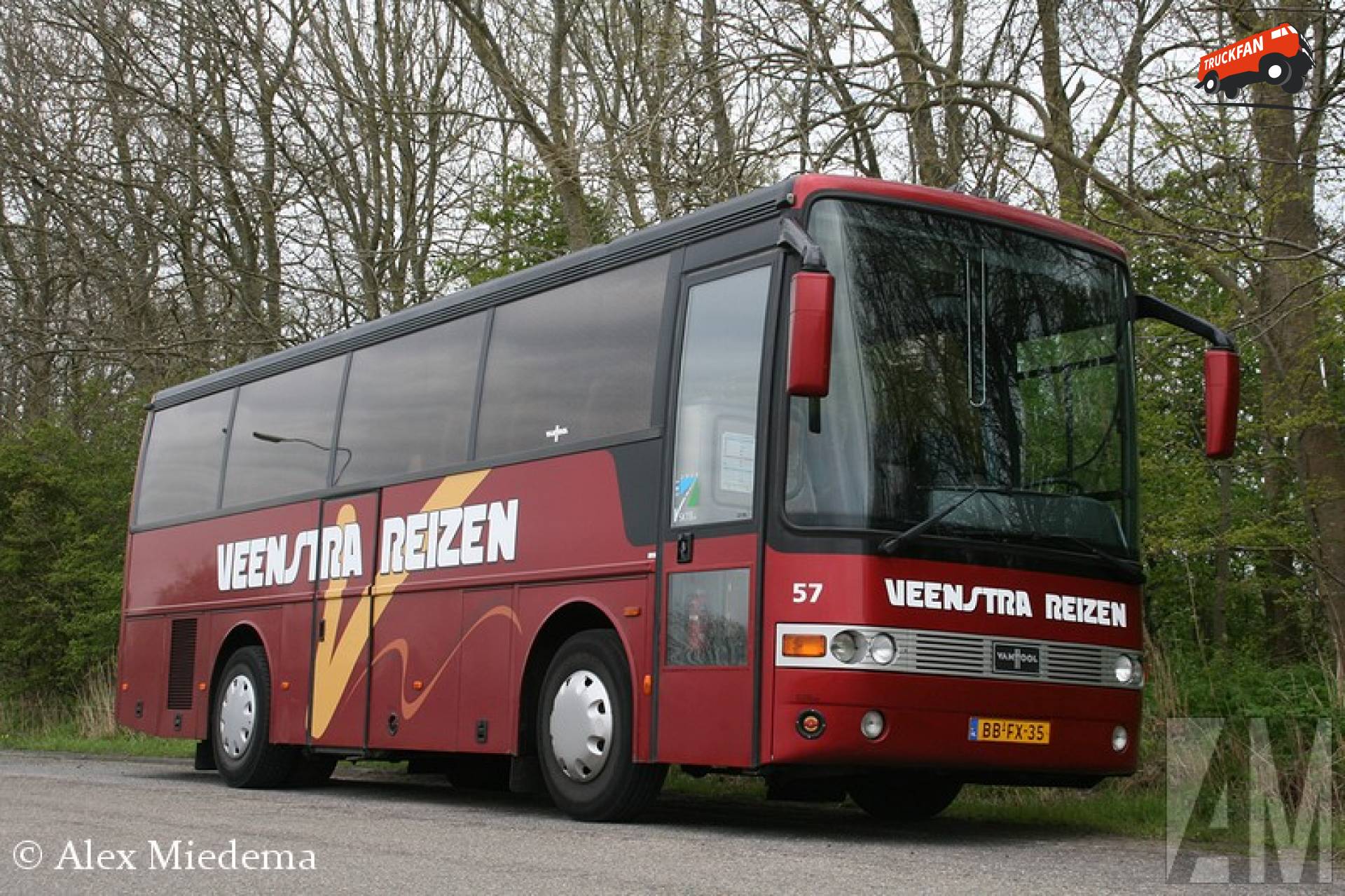 Van Hool T812