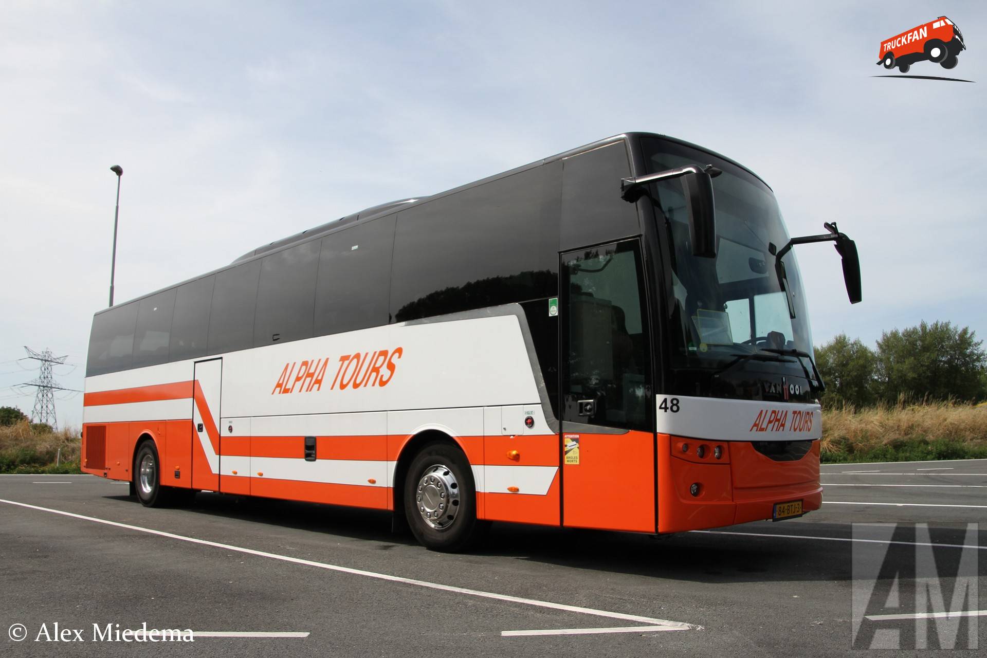Van Hool EX16M