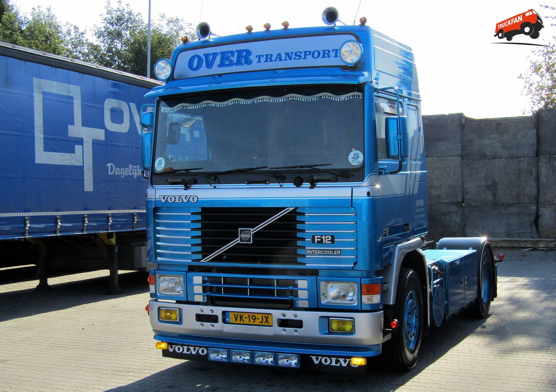 Volvo F12