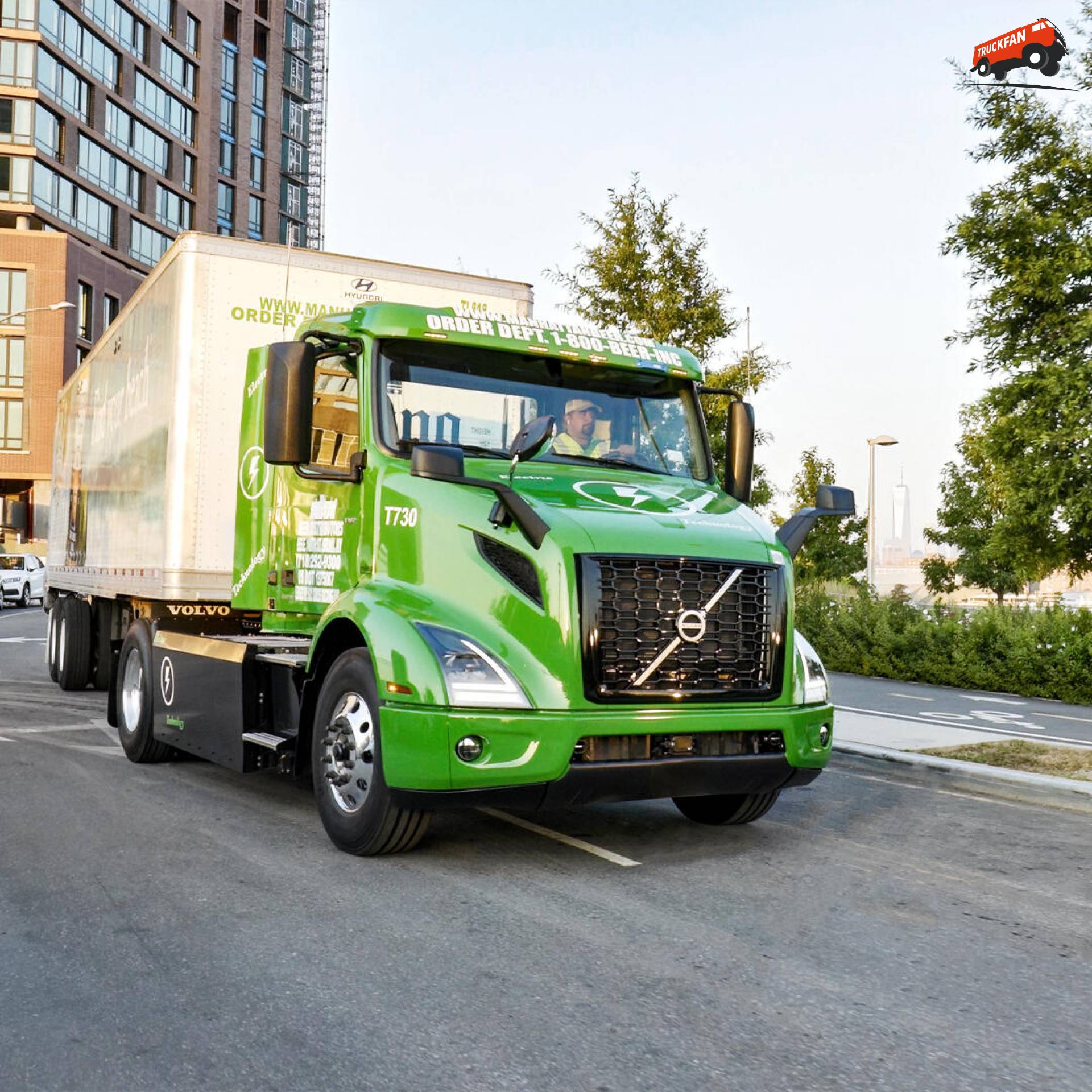 Volvo VNR