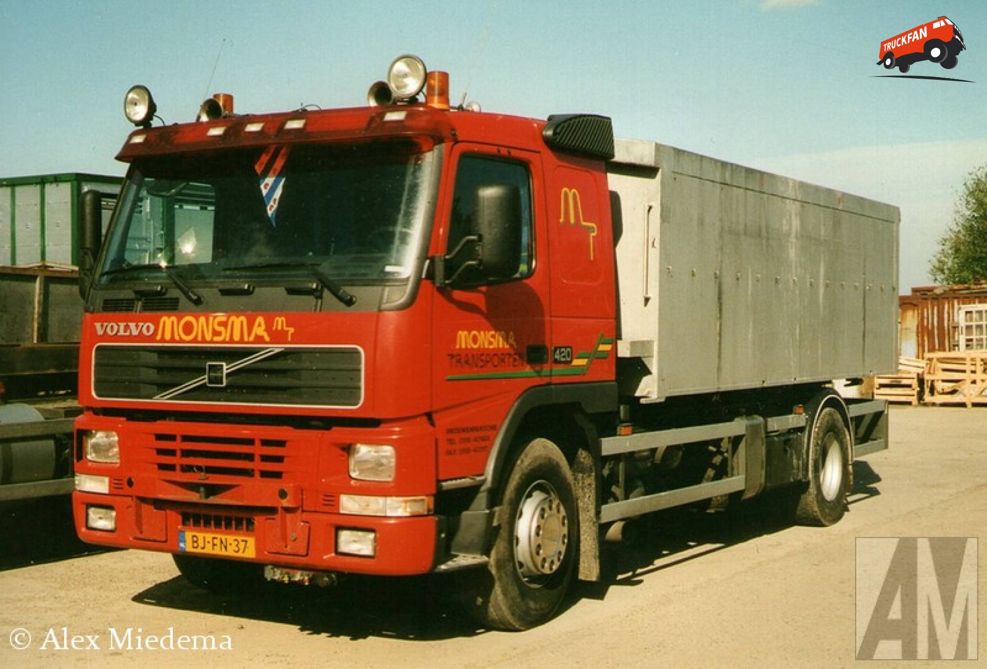 Volvo FM12 1st gen