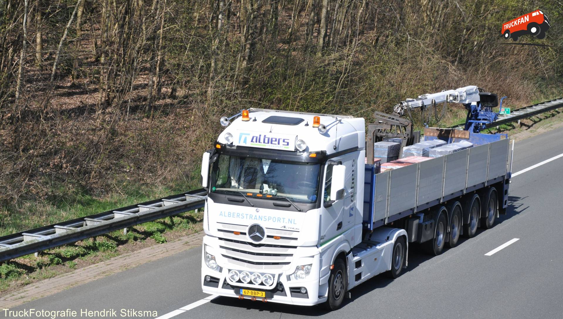 Foto Vrachtwagen Mercedes Van Albers Transport B.V. - TruckFan