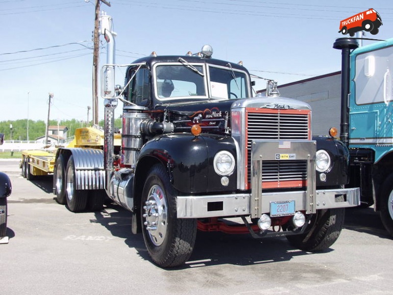 Foto Mack B73 #1015175 - TruckFan