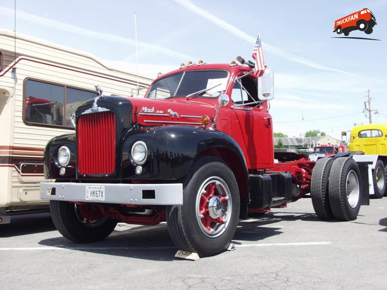 Foto Mack B42 #1016524 - TruckFan