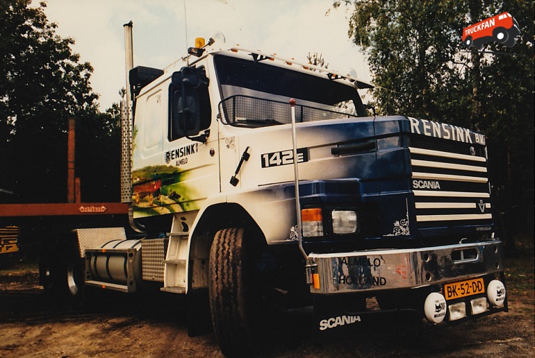 Foto Scania T142 van Int. Transp.- & Exped.bedr. H. Rensink B.V. - TruckFan